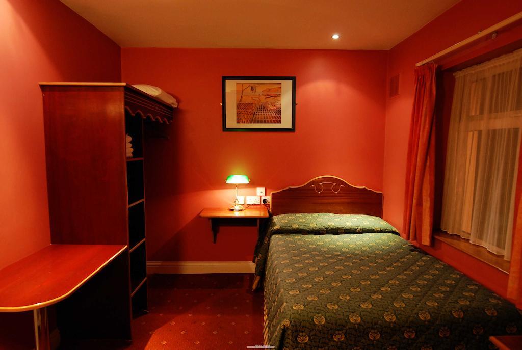 Palmerstown Lodge - Dublin — Photos 2